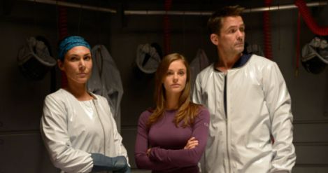 helix-season-1-episode-1-jordan-alan-julia