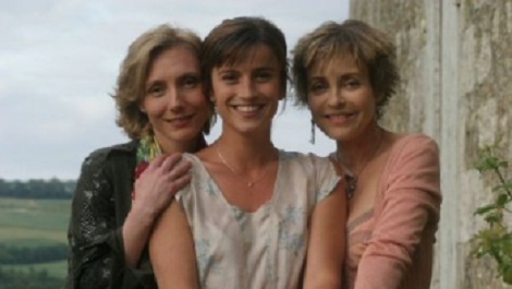 troisfemmesunsoirdete