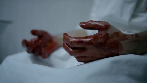 Les gants sont en option en 1900.