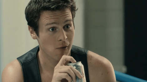 Screenshot-Looking-Jonathan-Groff