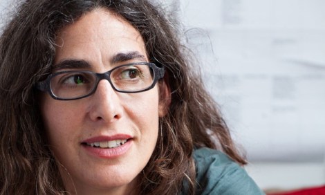 Questioning the accuracy of every bit of information she is given
Sarah Koenig